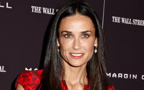 Demi Moore - Extrem de slaba pe covorul rosu