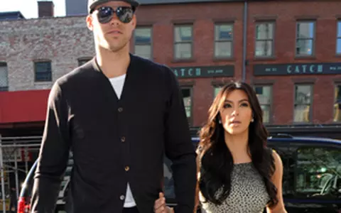 Kim Kardashian divorteaza. Vezi alte divorturi celebre