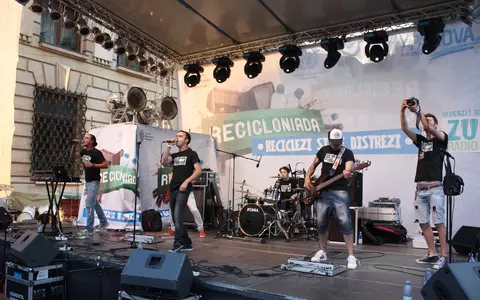 Animal X: Concert de lansare platit in PET-uri