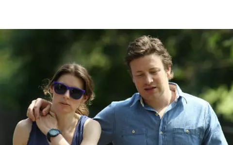 Sotia lui Jamie Oliver: "Ii verific toate e-mailurile"