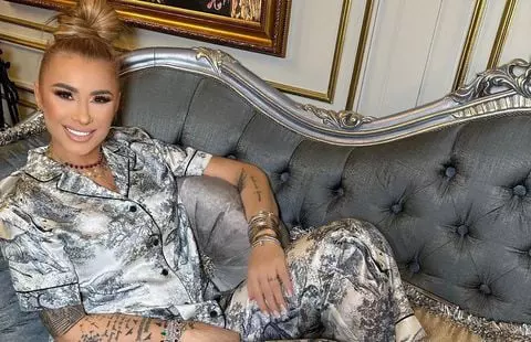 b8cf4fec-0f9f-4a3f-9100-1a4d58109010