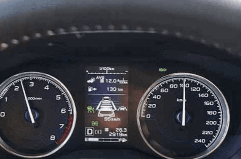 La ce turație trebuie să mergi ca să consumi mai puțin carburant