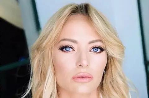 Cum arată casa în care Delia locuiește. A costat peste un milion de euro și se întinde pe două etaje