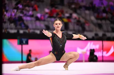 Gimnasta Denisa Golgotă a depus plângere pentru hărțuire și amenințări, după Mondiale: "A spus că mi-ar da pumni în gură până m-ar desfigura!"/ Cine este și cum se apără persoana acuzată
