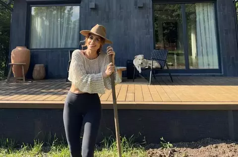 Cum arată casa din pădure, în care Sânziana Negru locuiește cu iubitul ei, Ștefan Floroaica: "Mi-am dat seama că nu v-am făcut turul casei"