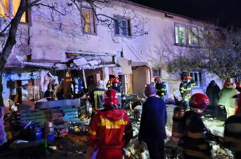 Locatarii din blocul din Buftea afectat de explozie, relatări șocante: "Nu am auzit în viaţa mea aşa bubuituri. Am sărit în sus din pat". Printre victime, o adolescentă de 14 ani