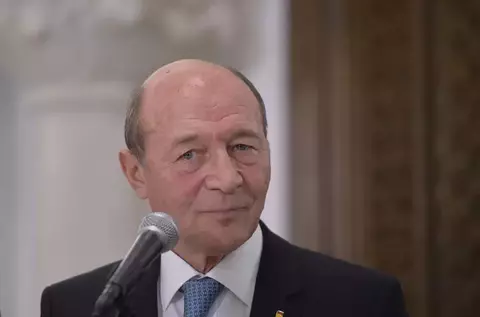 Traian Băsescu spune că PSD nu va pleca de la guvernare "înainte să se definitiveze bugetul": "Ca să știe cum primesc primarii lor resurse financiare. Nu avem pericolul ruperii coaliției"