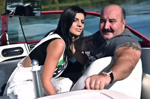 Cum arată casa lui Nuțu Cămătaru de pe malul lacului Snagov. Interlopul locuiește aici cu actuala soție, Claudia Brazilianca, și fiul lor