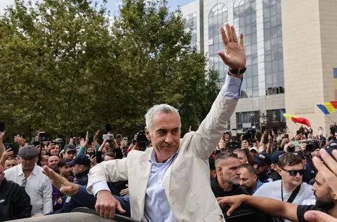 Susținătorii lui Călin Georgescu strâng bani pe TikTok ca să-i cumpere vila de 1.000.000 de euro din Toscana