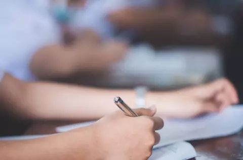 Baremul de corectare la limba română pentru Evaluarea Naţională 2026
