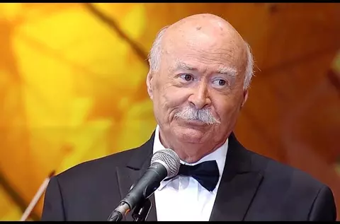 Tudor Gheorghe a leșinat în camera hotelului Moldova din Iași, s-a lovit la cap și a ajuns de urgență la spital