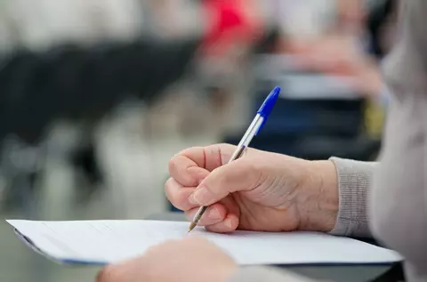 Directoarele de la Colegiile Naționale „Gheorghe Lazăr” și „I.L.Caragiale” din București, eliminate din concursul de directori după prima probă. Explicațiile celor două