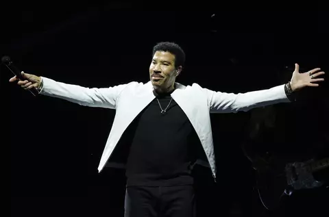 Lionel Richie, internat la Terapie Intensivă după concertul din St. Louis. Ce s-a întâmplat în timpul spectacolului