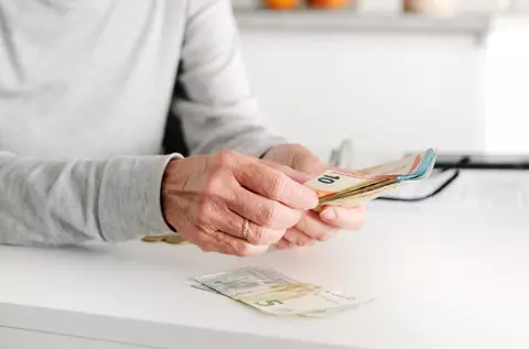 Cât primești la pensie după 5 ani de muncă în Germania: suma îi va surprinde pe mulți români