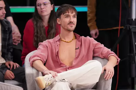 Emil Rengle dezvăluie cum a fost diagnosticat cu o boală autoimună: „M-a ajutat foarte mult meditația, dar și terapia”