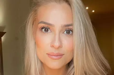 Fosta soție a lui CRBL are iubit la un an și jumătate de la divorț. Primele declarații despre noul partener: „Sunt liniștită și împăcată”