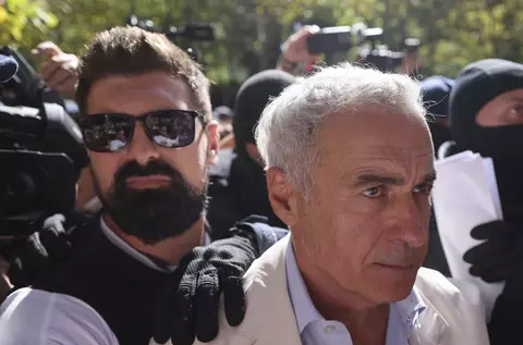 Călin Georgescu a fost reținut! Decizia luată de procurori după ore întregi de audieri