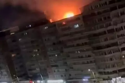 Momentul când drona lovește blocul din Galați și explodează. Reacția cutremurătoare a oamenilor care locuiesc în apropierea imobilului