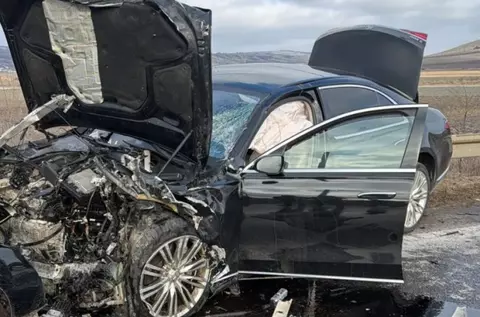 Cine e milionarul român care a murit marți dimineața după ce a intrat pe contrasens și s-a ciocnit frontal cu o mașina unui afacerist.  Soția însărcinată a ajuns la spital în stare gravă