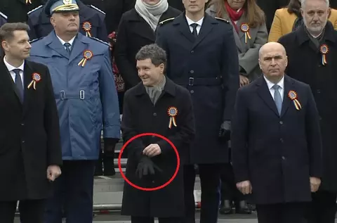 Nicusot Dan , gest RAR la PARADA!! Nu s-a mai intamplat asta cu un presedinte in ultimii ani