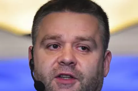 Cine este si cu ce se ocupa sotia lui Ciprian Ciucu. Simona, femeia fara chip,  a ramas discreta chiar si dupa ce sotul ei a devenit PRIMARUL CAPITALEI