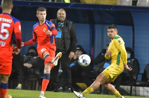 Patru plecări dintr-un foc la echipa din SuperLiga! Fostul atacant de la FCSB e și el pe listă