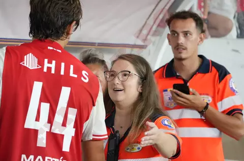 Nu s-a văzut la TV! Cum a reacţionat soţia însărcinată a lui Pascual la accidentarea horror. Gestul fotbalistului pentru doctoriţa de pe ambulanţă. Foto exclusiv