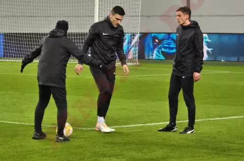 Jucătorii out din lot de la FCSB, antrenament pe „Ion Oblemenco” înainte de meci! Cum au apărut Cisotti şi Graovac. Video