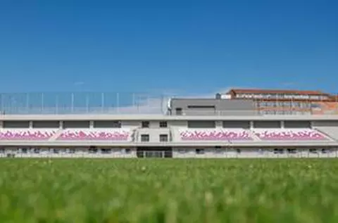 Schimbare incredibilă pe arena veche de 98 de ani » Imagini spectaculoase