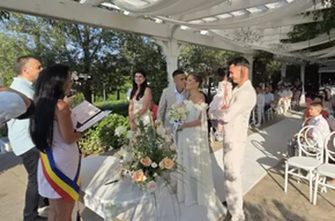 Cătălin Cîrjan e un „câine” fericit » Imagini de la cununia civilă: Evelyn i-a spus DA!