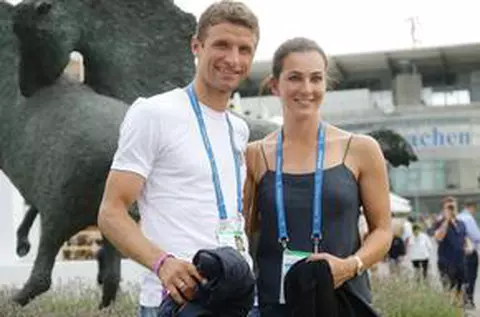 Avocatul familiei confirmă: „Thomas Muller și Lisa au divorțat”