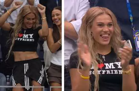Iubita faimoasă a numărului 9 ATP a atras toate privirile la US Open! Dans în tribune și un tricou special