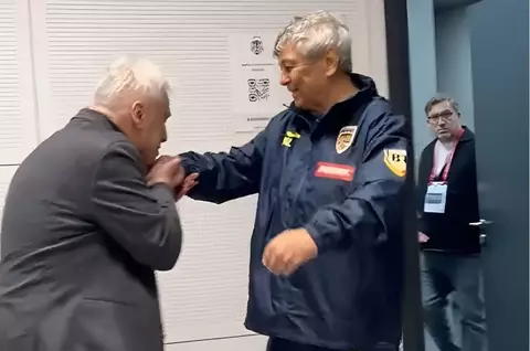 Mircea Lucescu, imagini emoționante la sosirea în Istanbul. Un jurnalist turc i-a pupat mâna înainte de meciul Turcia-România: "Fotbalul este despre prietenie și pace"