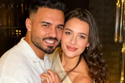 Bogdan Mocanu spune că Jador s-a schimbat după ce a fost la un pas de divorț: „Îmi place mult de el cum s-a transformat. E familist convins!” Cum o răsfață pe Oana Ciocan