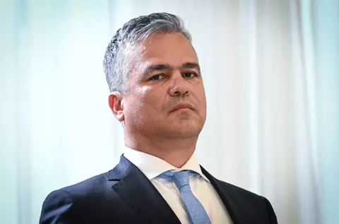 Adrian Veștea, întrebat despre scenariul excluderii sale din PNL: „Nu s-a întâmplat nicărieri în lume ca un partid să-și excludă premierul!”