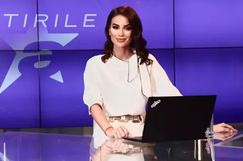 Cine o înlocuiește pe Geanina Ilieș la Antena Stars. La pupitrul știrilor mondene vine o prezentatoare cu 23 de ani de experiență
