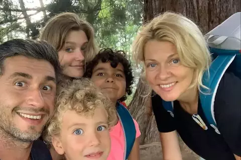 Dragoș Bucur, dezvăluiri despre viața de familie, după 21 de ani de căsnicie cu Dana Nălbaru: „În momentul în care devii părinte, practic o iei de la zero. Tot ce faci se vede în copiii tăi”