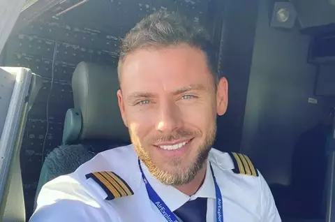 Cine este ispita Eduard Vlădescu de la Insula Iubirii 2026. Are 33 de ani și e pilot de avion: „Mi-ar plăcea ca oamenii să mă vadă așa cum sunt”