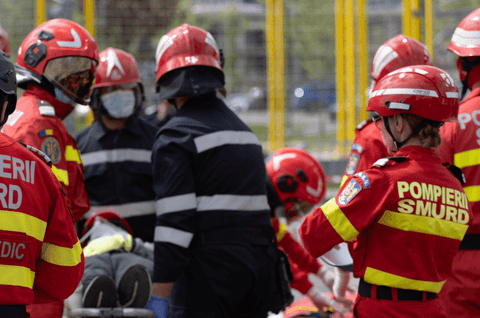 Explozie în Sectorul 5 al Capitalei, vizavi de Inspectoratul General al Poliției Române. Două persoane au fost rănite: "Explozie la o butelie de gaz, aflată într-o curte"