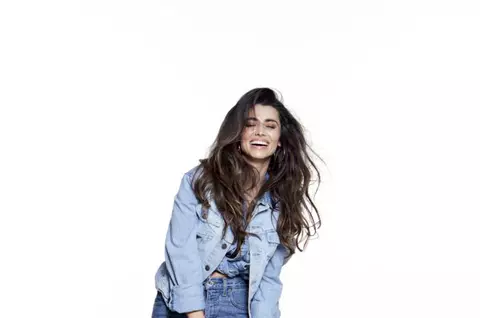 3 ţinute fulger cu Lili Sandu