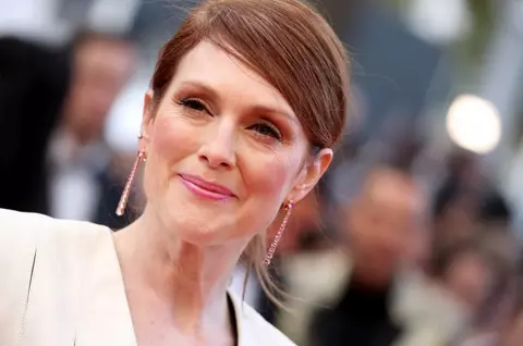Stil de vedetă: Julianne Moore