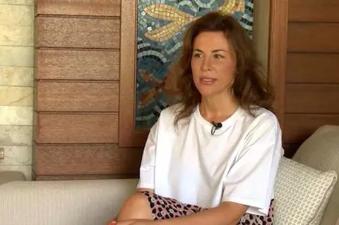 De ce refuză chirurgul plastician Adina Alberts să facă operații de implant fesier