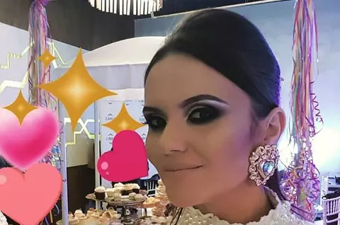 Ce ascunde Cristina Şişcanu în geantă