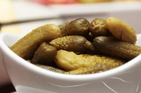 Rețetă de mâncare de castraveți murați. Preparat rapid!