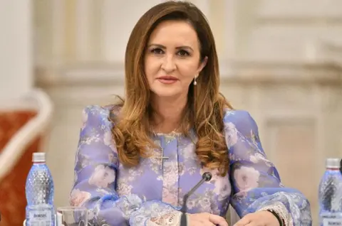 Cine este Natalia Intotero, ministrul Mediului în Guvernul Luca Niculescu: "Sunt dispusă să muncesc 24 din 24 de ore!"/ Ce avere are împreună cu soțul italian