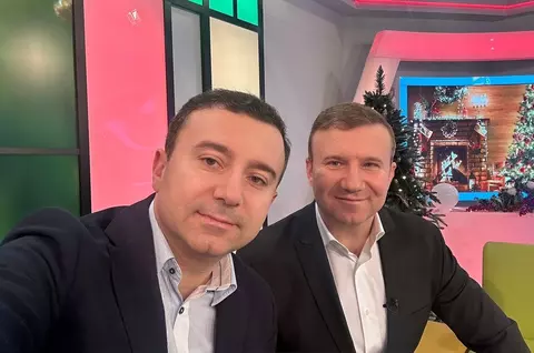 Cine sunt frații Vasile și Vitalie Advahov. Au reprezentat Moldova la Eurovision 2022 și au primit titlul de „Cetățean de onoare” al Chișinăului
