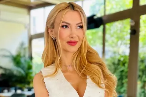 Ce relație are Andreea Bălan cu fiicele ei, Ella și Clara, și de ce crede că nu-și doresc să devină artiste: ”E foarte greu când ai un părinte artist, care a avut și are succes. E o presiune foarte mare ca să-l egalezi, cum a fost și la Ștefan Bănică”/ EXCLUSIV