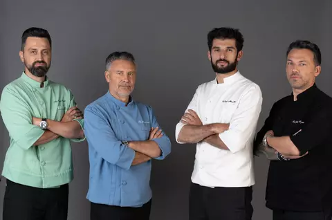 Regulă nouă pentru jurații de la Chefi la Cuțite, în sezonul 16. Cum influențează amuletele modul în care se vor forma echipele: „Este cumplit ce ne așteaptă!”