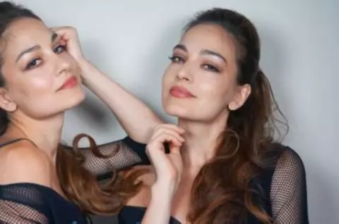 Detalii incredibile despre arestarea gemenelor Indiggo: Gabriela și Mihaela Modorcea și-ar fi bătut, de fapt, mama, iar poliția americană a emis ordin de restricție