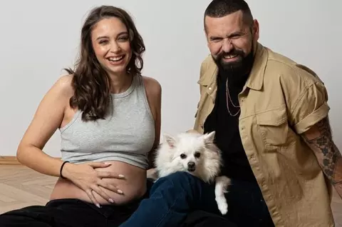 Teona Stavarachi a născut! Silviu Pașca, prima reacție după ce el și actrița din "Groapa" au devenit părinți pentru prima oară: "Sunt tǎtic de fetițǎ!"